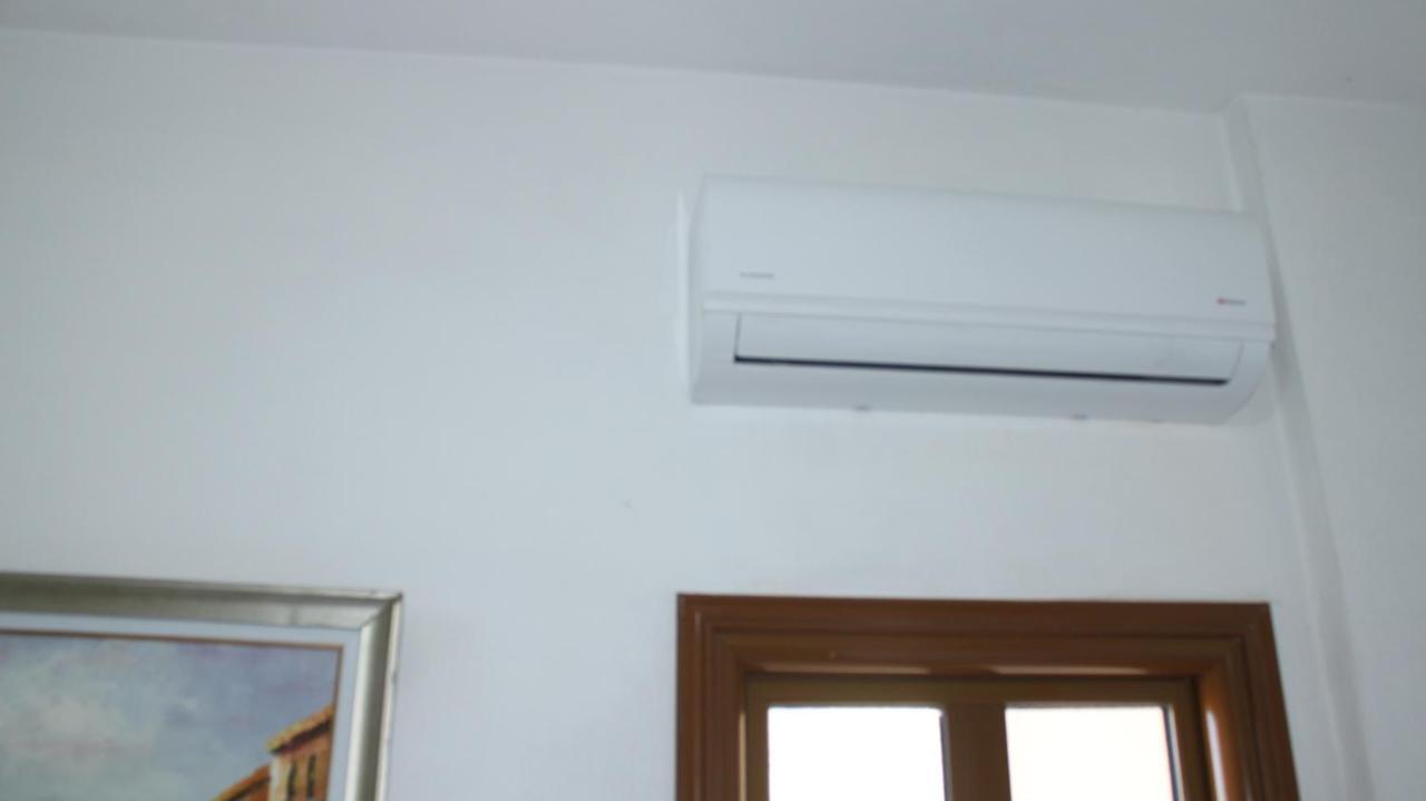 Deni'S Family Apartment In New Blvd ติรานา ภายนอก รูปภาพ